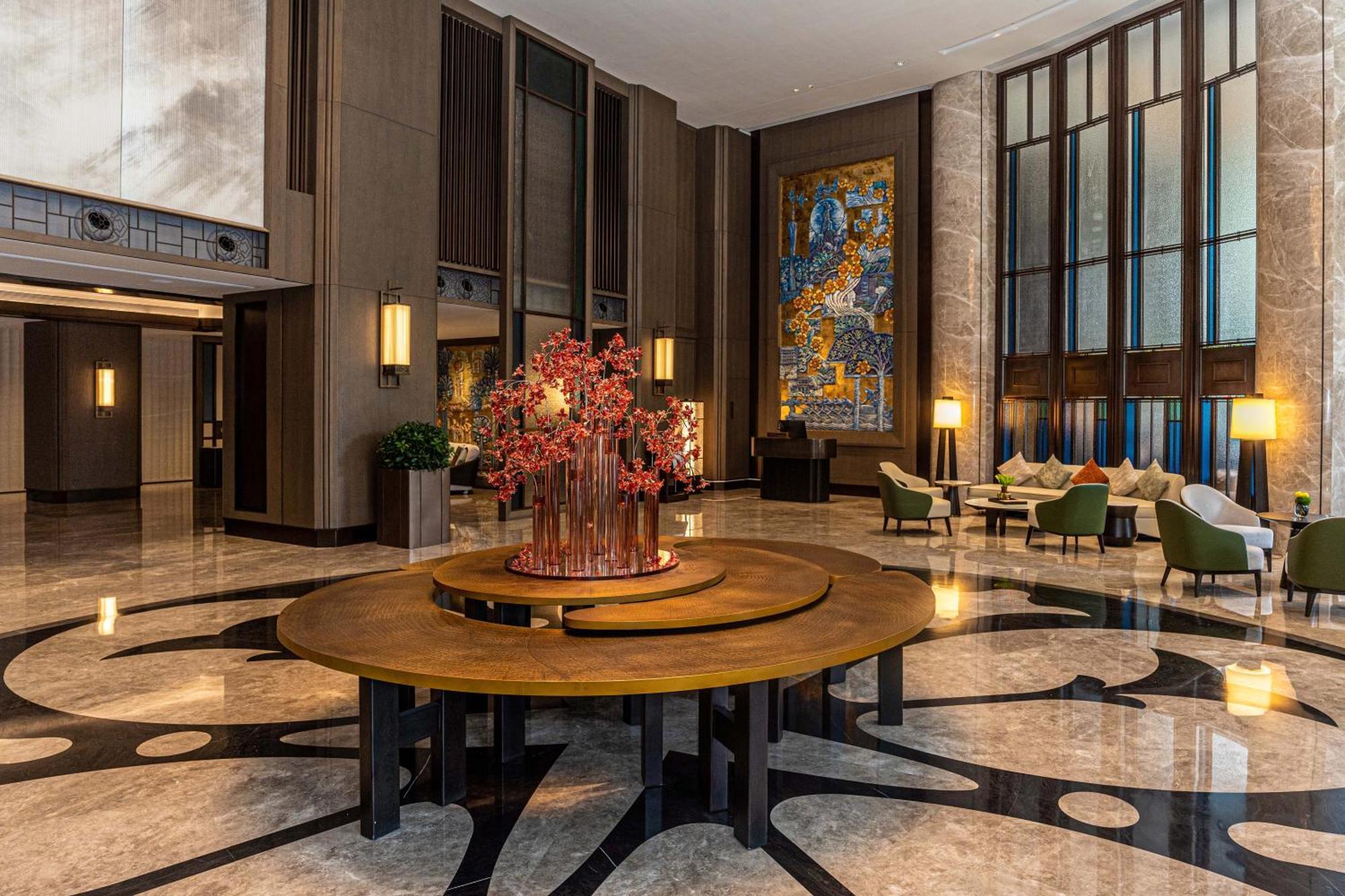 Yuexiu Hotel Guangzhou, Curio Collection By Hilton Exterior foto