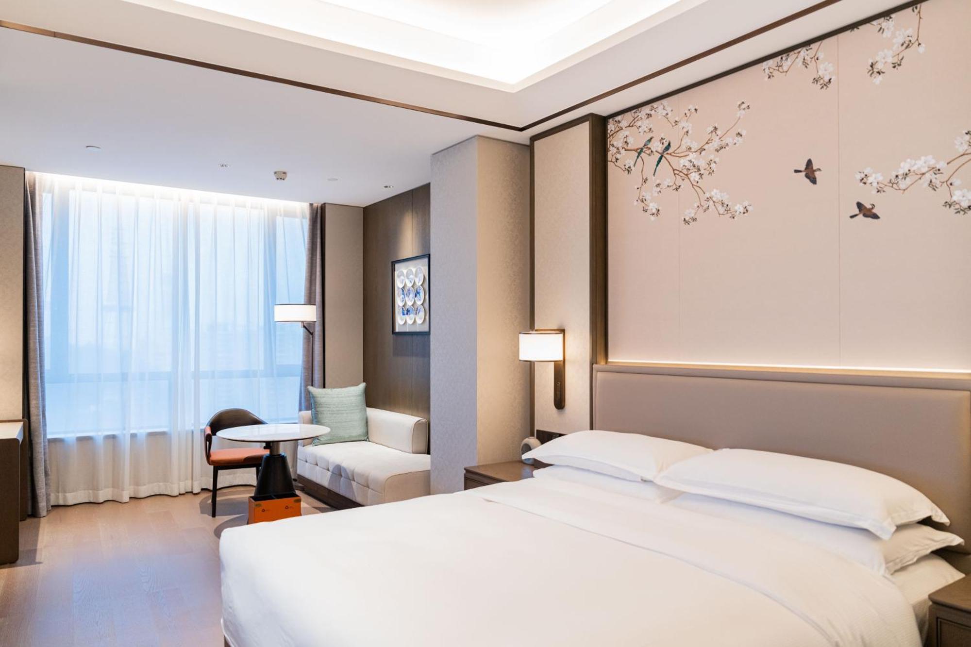 Yuexiu Hotel Guangzhou, Curio Collection By Hilton Exterior foto
